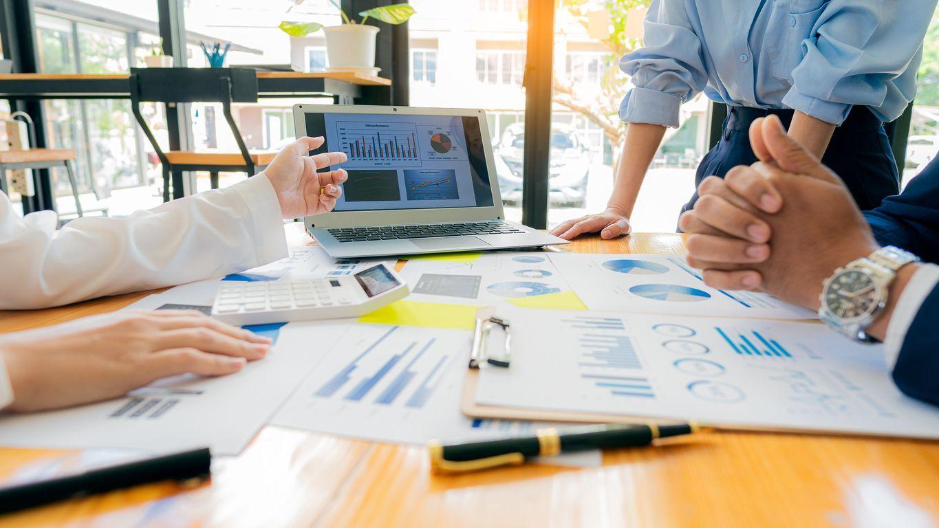 Compensation Packages and Payroll Structure
